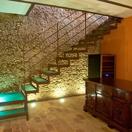 Bed & Breakfast Antico Borgo 4*