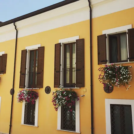 Antico Borgo فندق مبيت وإفطار 4*