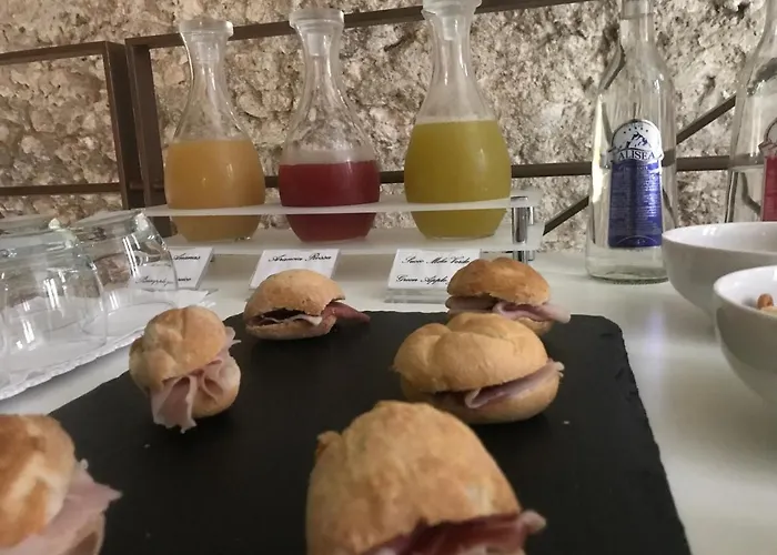 Bed & Breakfast Antico Borgo 4*