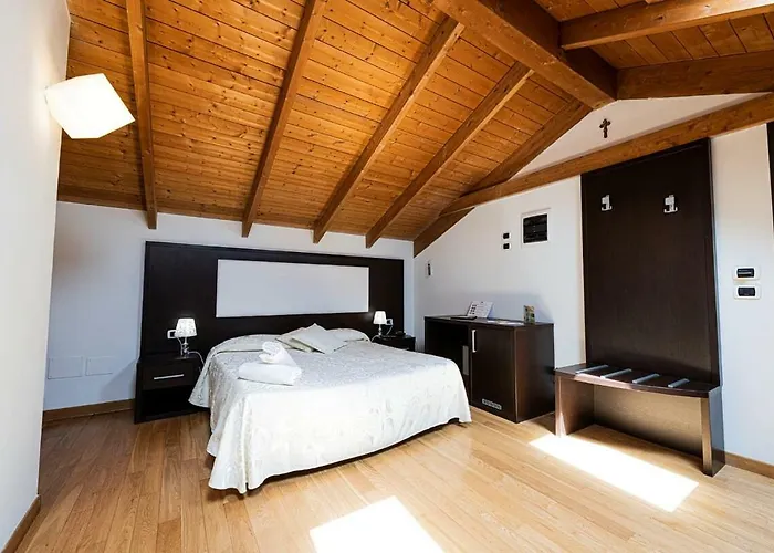 Antico Borgo Bed & Breakfast 4*